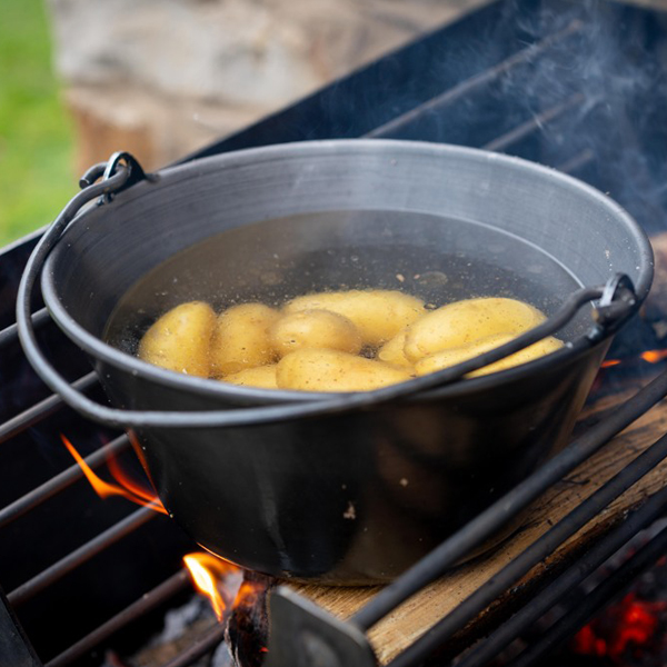Hanging Cooking Pot - British Made - cooking Bowl - Firepits UK