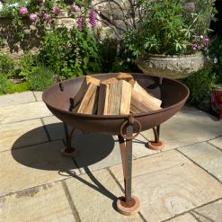 Fire Pit Feet - Lifestyle on Plain Jane - Firepits UK - WEB 600x600 - Lo Res