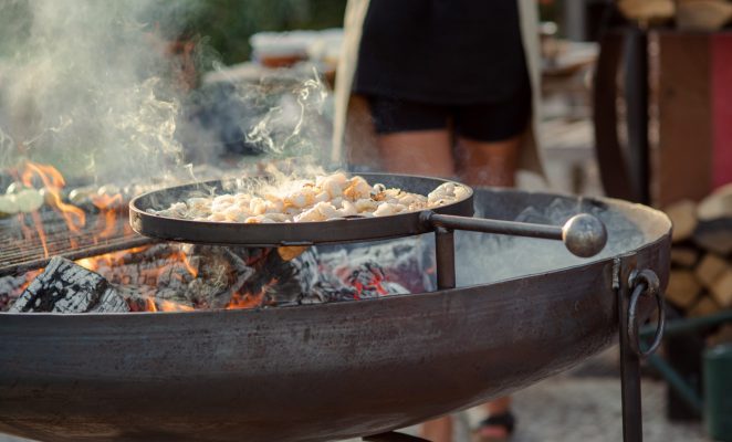 Prawns cooking on 120cm Plain Jane