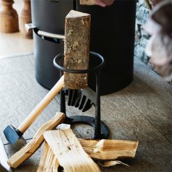Kindling Cracker Log Splitter - Original - Lifestyle2 - Firepits UK - WEB 600x600 - Lo Res